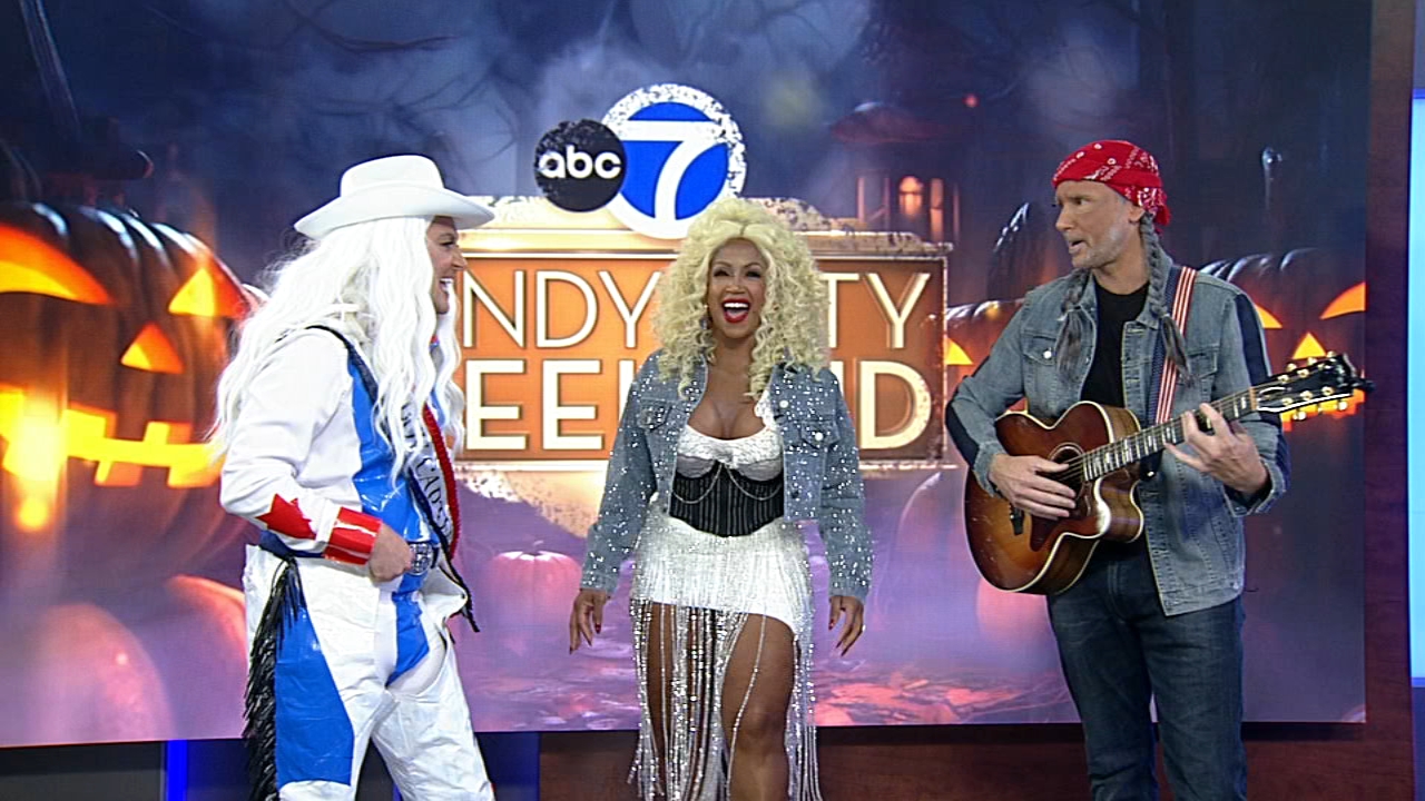 'Windy City Weekend' celebrates Halloween
— ABC7 Chicago (WLS-TV)