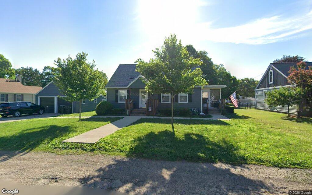 Sterling: Single-family home goes for $180,000 — Libertyville Real Estate news
