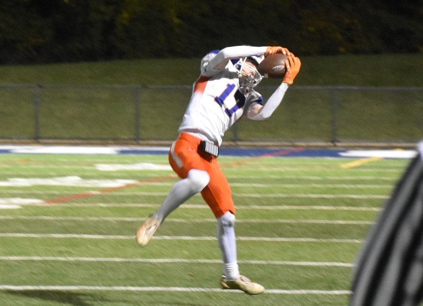 Genoa-Kingston, Hiawatha seasons end with playoff losses: Daily Chronicle football roundup — Libertyville Sports news