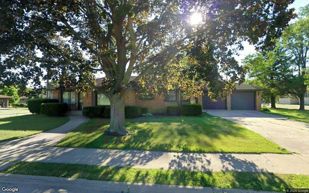 Single-family home sells in Sterling for $173,500 — Libertyville Real Estate news