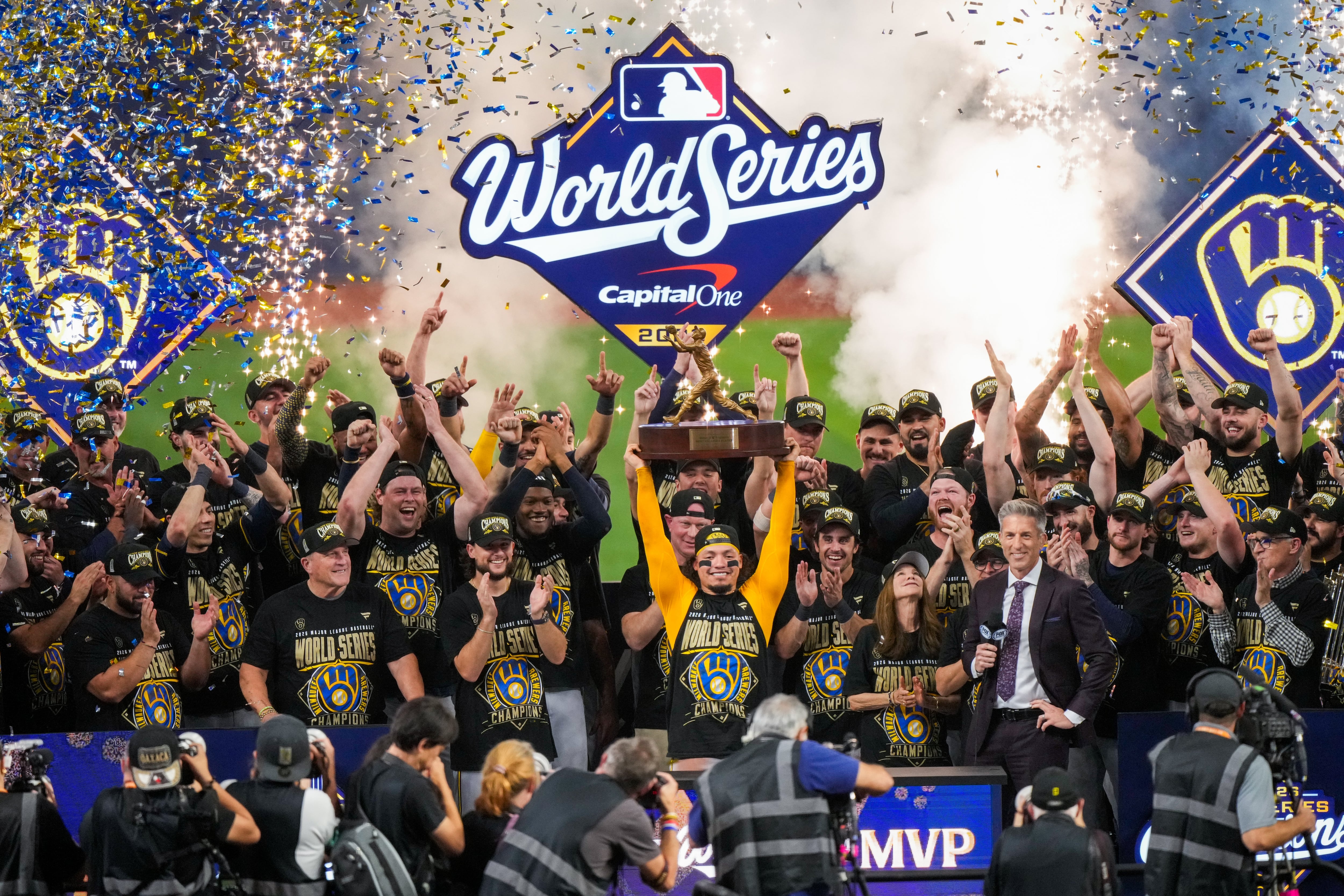 Brewers beat the Rays 4-1 in Game 5 to win the first World Series title in franchise history — Libertyville Business news